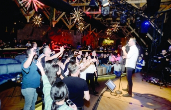 Korhan Saygıner,  Letafet Lounge Bar’da Nostalji dolu  bir gece yaşattı