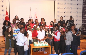 LAÜ öğrencileri  Christmas’ı kutladı