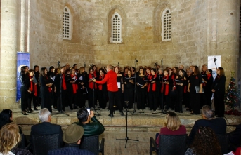 Otello ve Derinya koroları yeni yıl konseri gerçekleştirdi