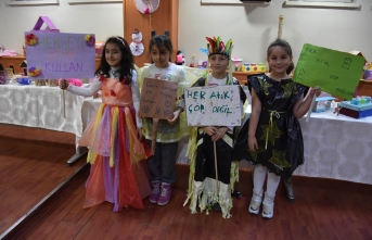 Ordu'da geri dönüşüme dikkati çekmek amacıyla bir ilkokulda defile düzenlendi