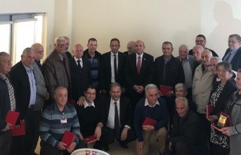 Bakan Atakan, Sivil Havacılık’tan emekli olan 36 kişiyi plaketle ödüllendirdi