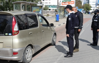 Yasağa rağmen 33’ü sokağa çıktı