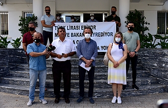 Türk Lirası eriyor