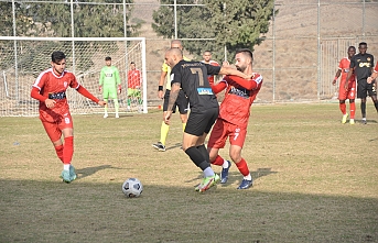 Gönyeli zirveyi sevdi 2-0