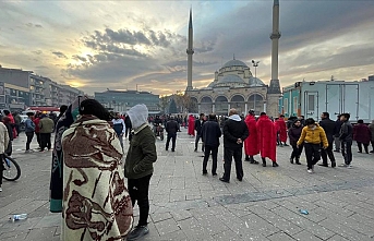 Düzce'de ilçesinde 5,9 büyüklüğünde deprem