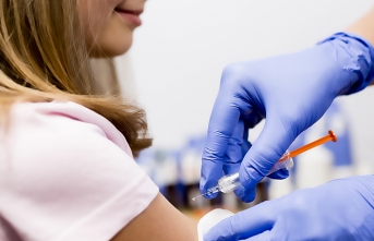 Lions kulupleri tarafından teşvik edilen HPV aşısı 5 çocuğa yapıldı