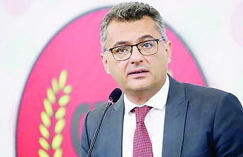 ‘Şaşkınlıkla izliyoruz’