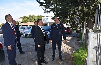 Yetkililerden bilgi aldı