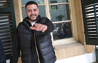 Camı kırıp  depoya girdi