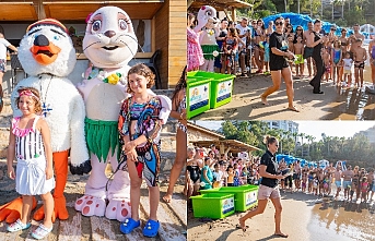 Turistler de katıldı