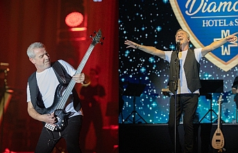 Unutulmaz şarkılarını seslendirdi