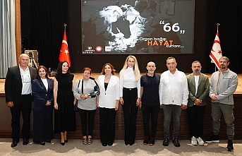 Özveriyi anlatıyor