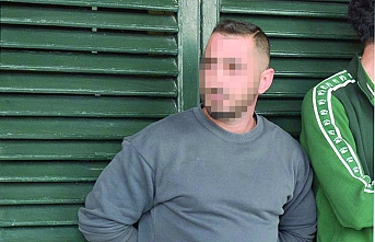 Parmak izi ele verdi