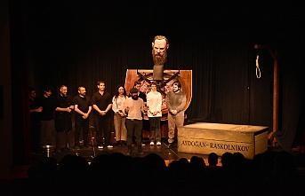 Raskolnikov sahnelendi