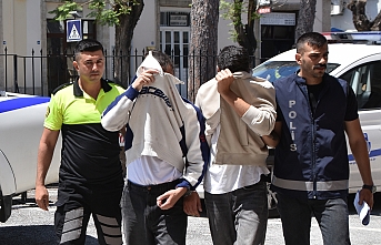 İki kişi tutuklandı