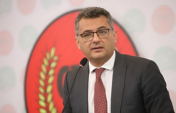 Holguin’i bekliyor