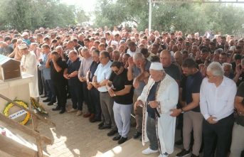 Karpaz ağladı