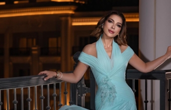 Sesiyle büyüledi