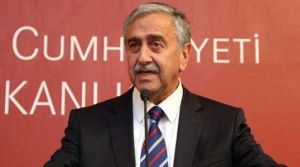 Akıncı onları böldü