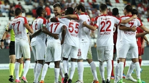 Antalyaspor'dan farklı kapanış