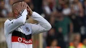 Beşiktaş ağır yaralı