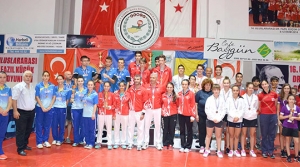 Bosna Hersek ve Türkiye şampiyon