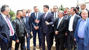 Çim zemine kavuşuyor