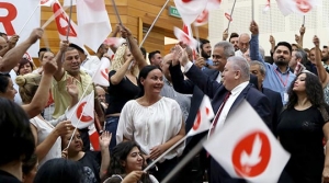 Demokrasi güçlenecek