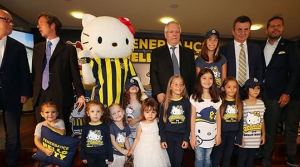 Fenerbahçe-Hello Kitty iş birliği