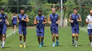 Fenerbahçe, İngiltere'ye gitti