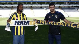 Fenerbahçe'de çifte imza