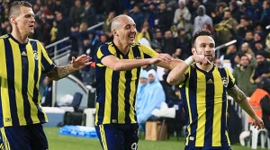 Feneri Valbuena uçurdu 2-0