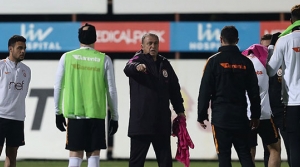 Galatasaray'da iki isme kesik