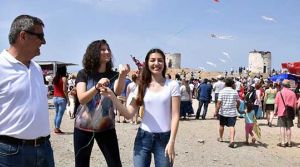 Gökyüzünde renk cümbüşü