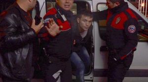 İkisine birden kıydı
