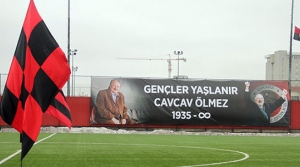 İlhan Cavcav anılıyor