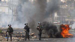 İsrail askerleri henüz çeşidi bilinmeyen gaz kullandı