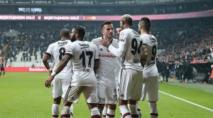 Kartal avantajı kaptı