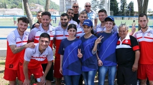 Milli futbolcularımıza yoğun ilgi
