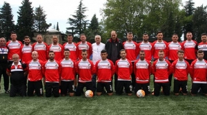 Milliler liderlik peşinde