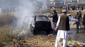 Pakistan'da 2 bombalı saldırı