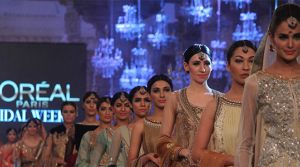 Pakistan'da moda rüzgarı