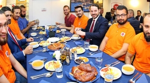 Personelle iftar yaptı