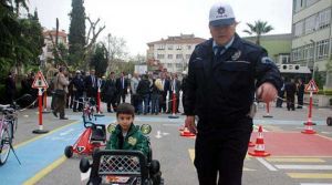 Polis halkı aydınlatacak