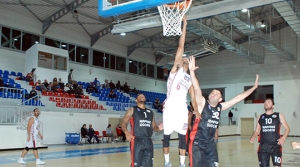 Potada YDÜ ve Lefke galip
