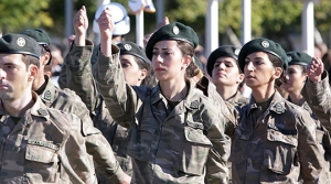 Rum ordusunda 282 kadın asker
