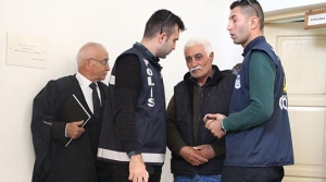 Vize borcu suça zorladı