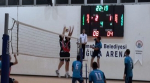 Voleybolda Çamlık önde