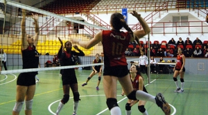 YDÜ lider bitirdi