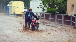 Yollar kapandı